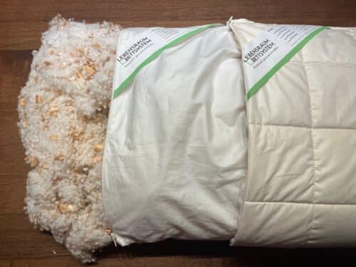 Schafschurwoll-Kissen mit Zirbenholz Schafschurwoll-Kissen mit Zirbenholz