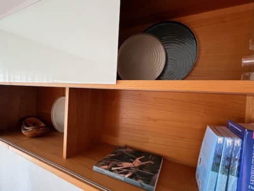 Esstischstuhl gepolstert und feststehend Esstischstuhl gepolstert und feststehend